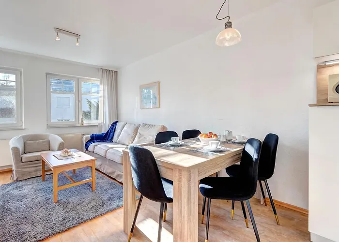 Moderne 3 Zimmer Ferienwohnung In Strandnaehe!!